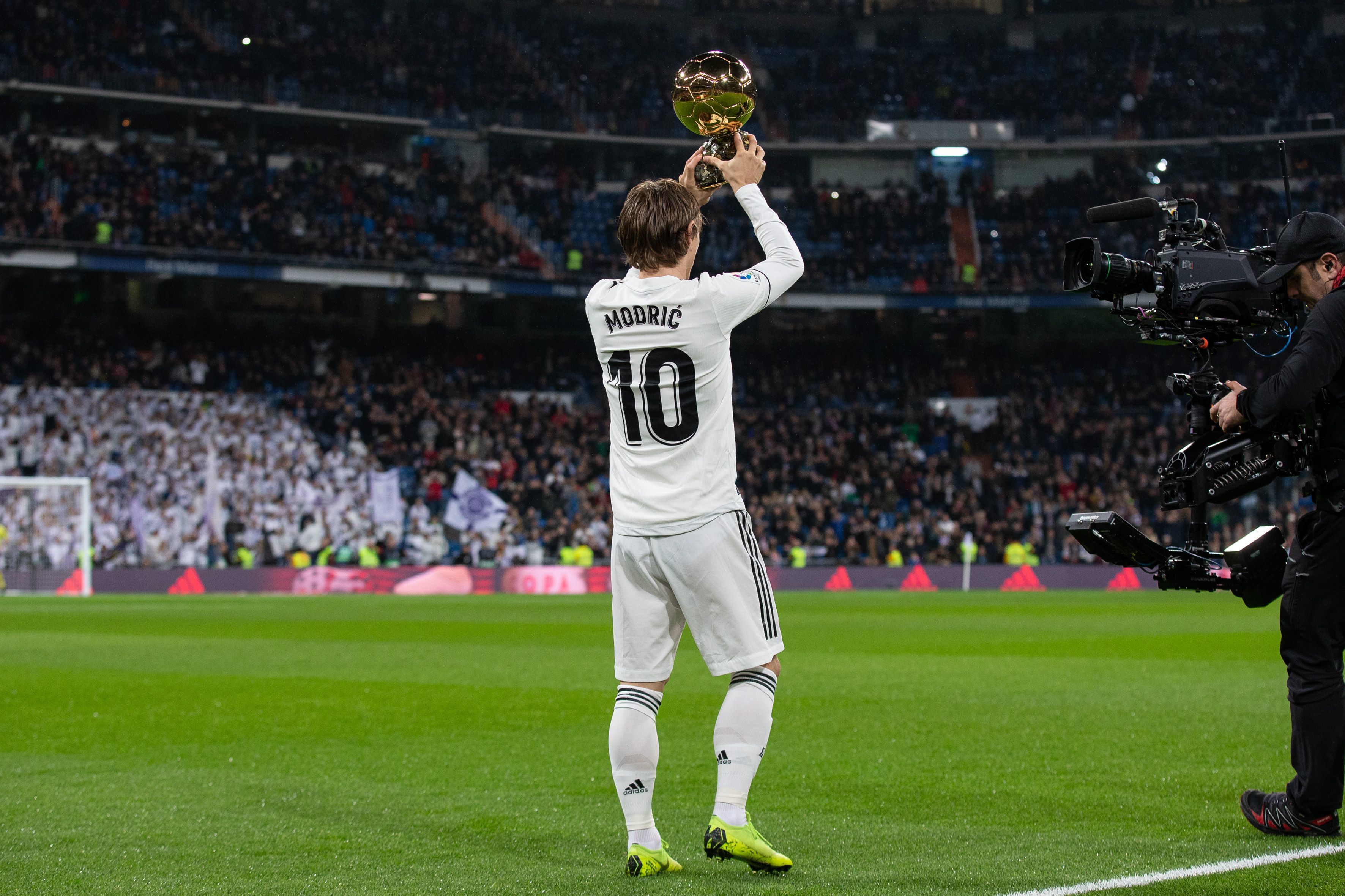 西蒙尼：朱利亚诺希望继续成长，我们也会全力帮助他