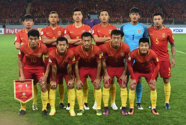半场战报：拉齐奥1-0莱切，贡多齐建功