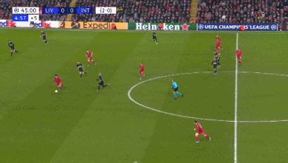 澳超半场：塔普破僵，图雷扳平，中央海岸水手1-1悉尼FC